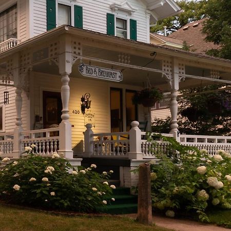 Carriage House Bed & Breakfast Winona Esterno foto