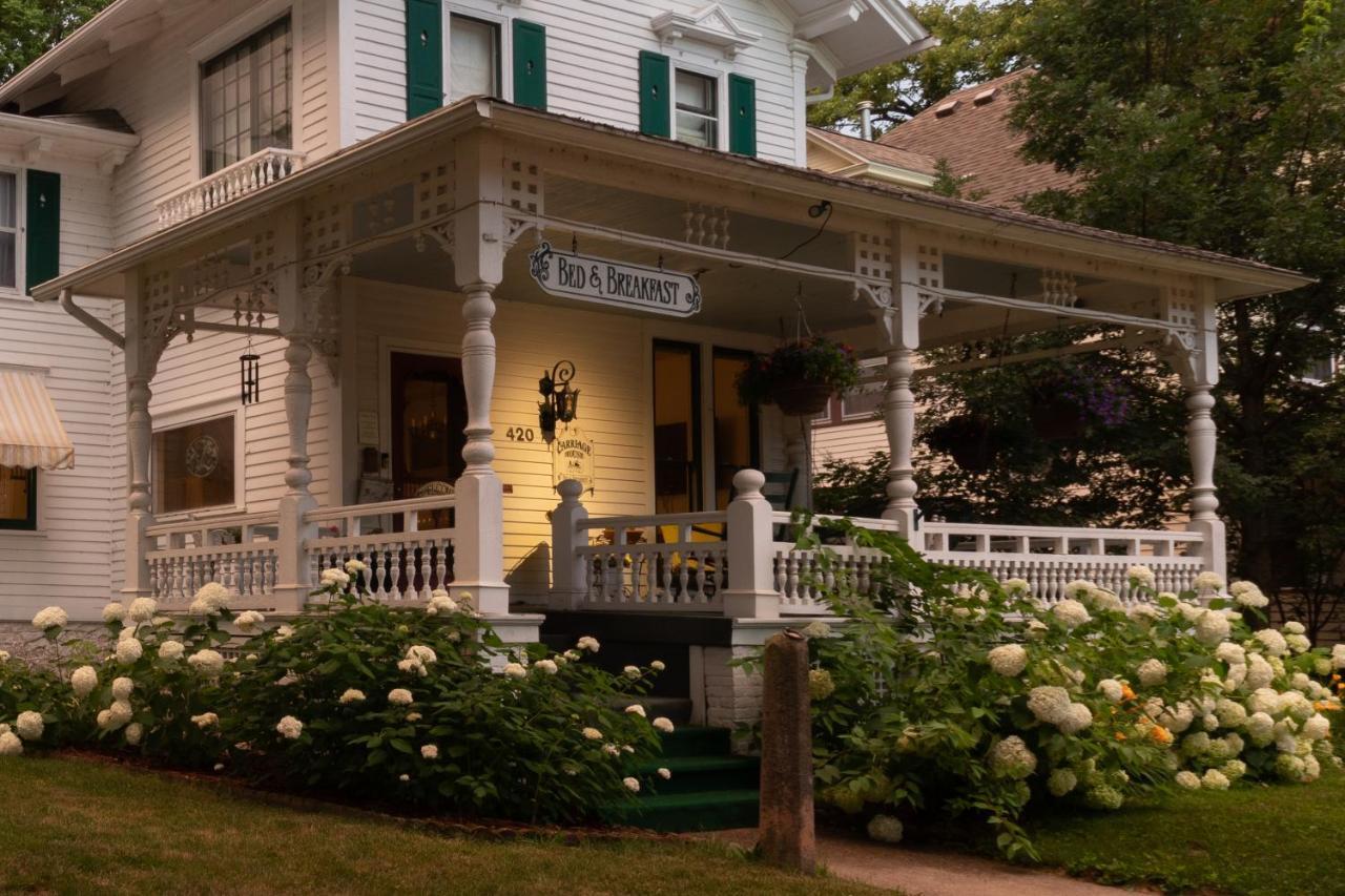 Carriage House Bed & Breakfast Winona Esterno foto