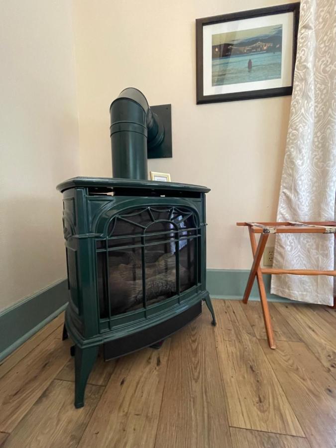 Carriage House Bed & Breakfast Winona Esterno foto