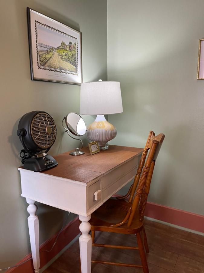 Carriage House Bed & Breakfast Winona Esterno foto