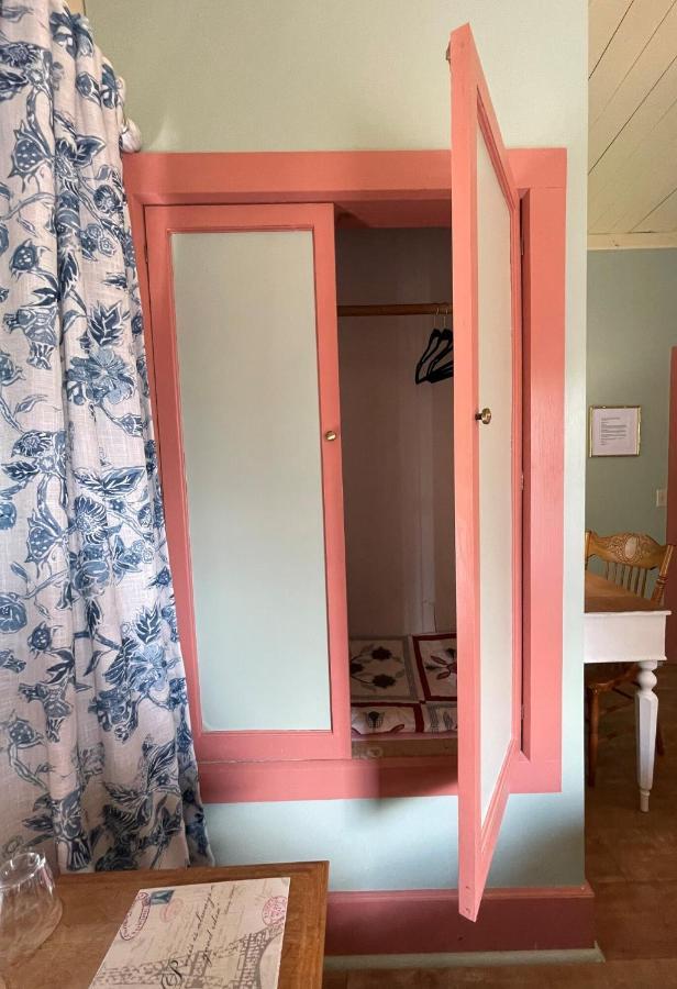 Carriage House Bed & Breakfast Winona Esterno foto