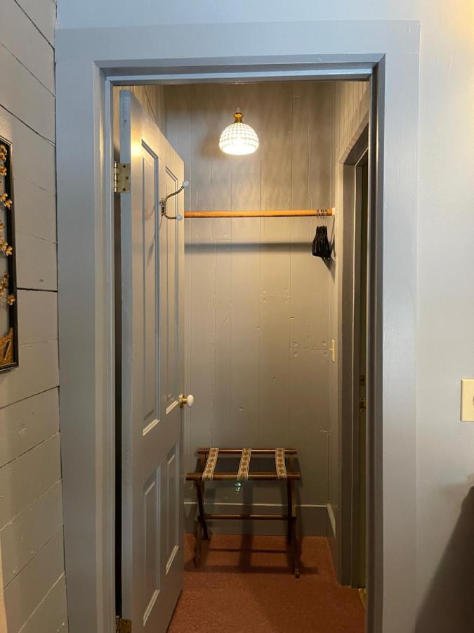 Carriage House Bed & Breakfast Winona Esterno foto