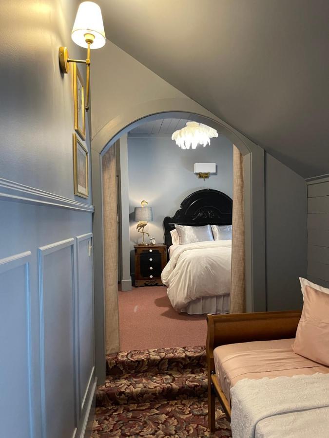 Carriage House Bed & Breakfast Winona Esterno foto