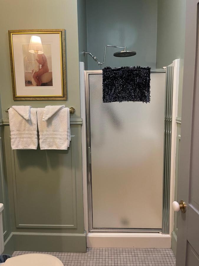 Carriage House Bed & Breakfast Winona Esterno foto