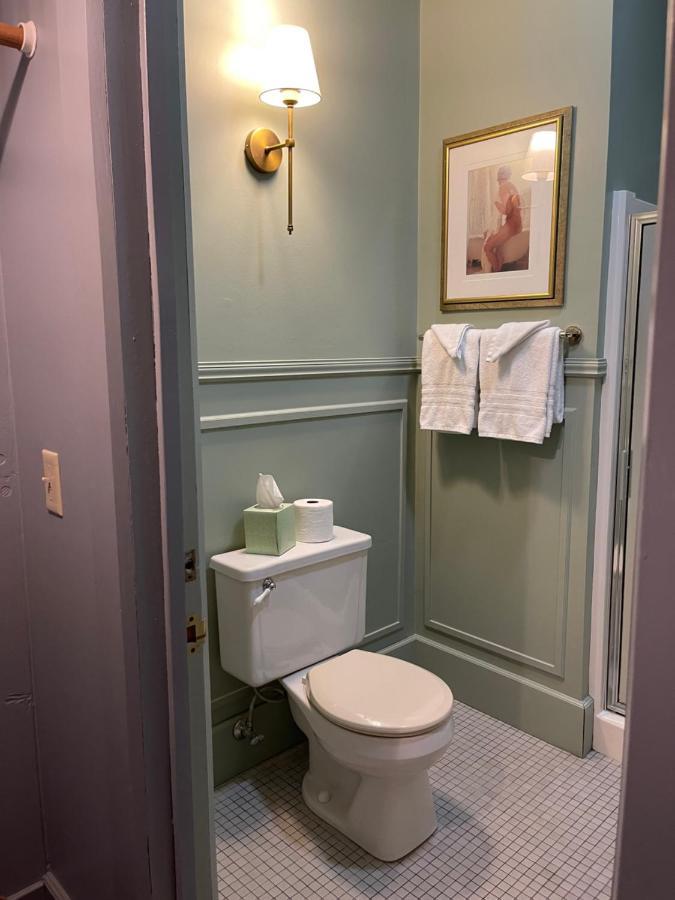 Carriage House Bed & Breakfast Winona Esterno foto